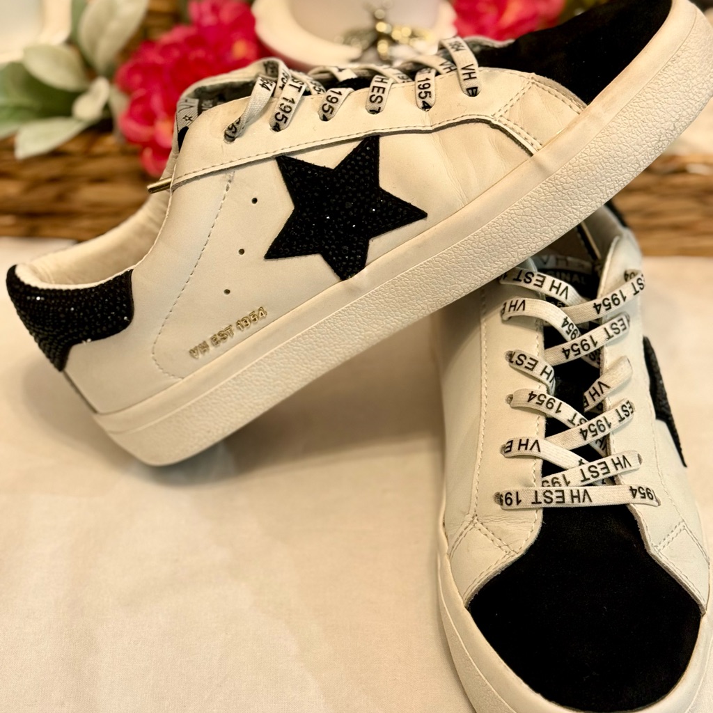 Vintage Havana’s Gadol White And Black Glitter Star Sneakers